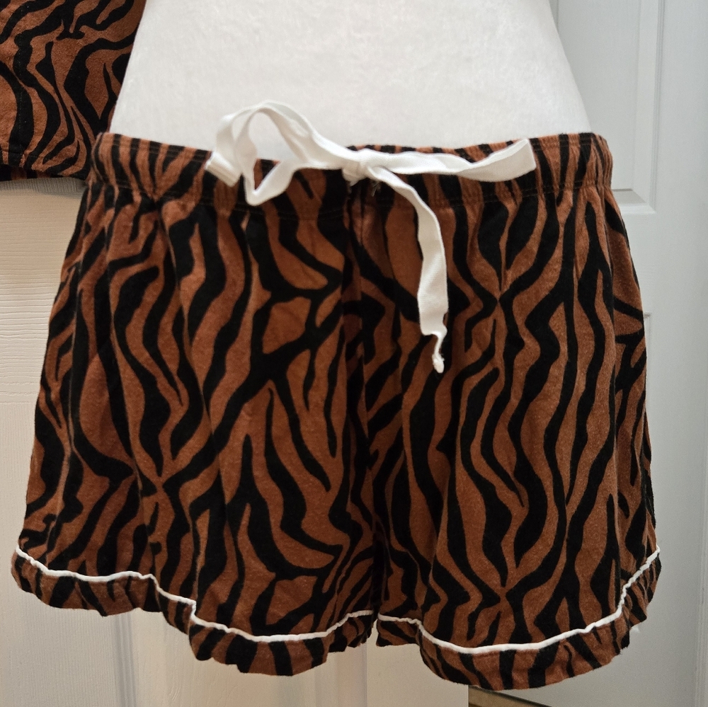 Zebra Print Button-Up Pajama Set, Size Large, Seeing Stars - Picture 8 of 15